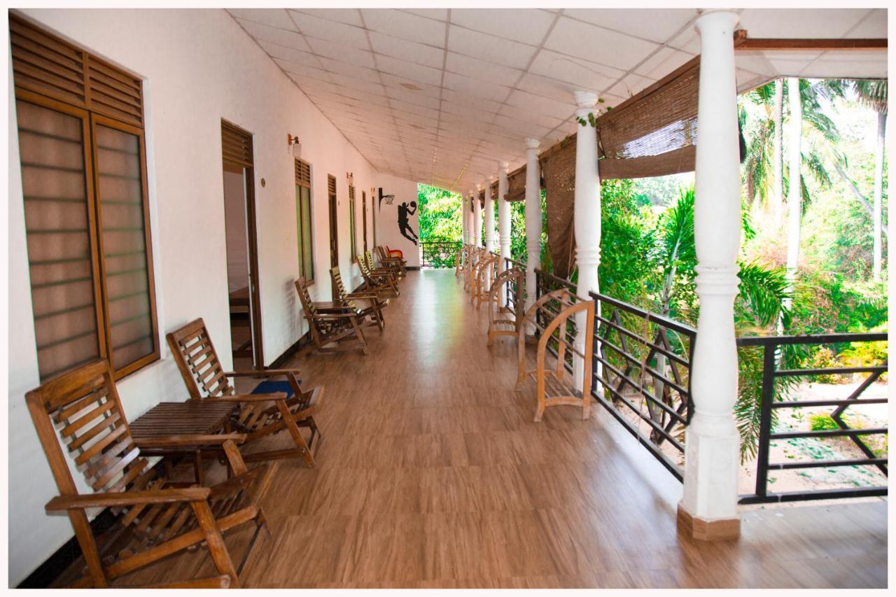 אופוואלי French Garden Resort מראה חיצוני תמונה